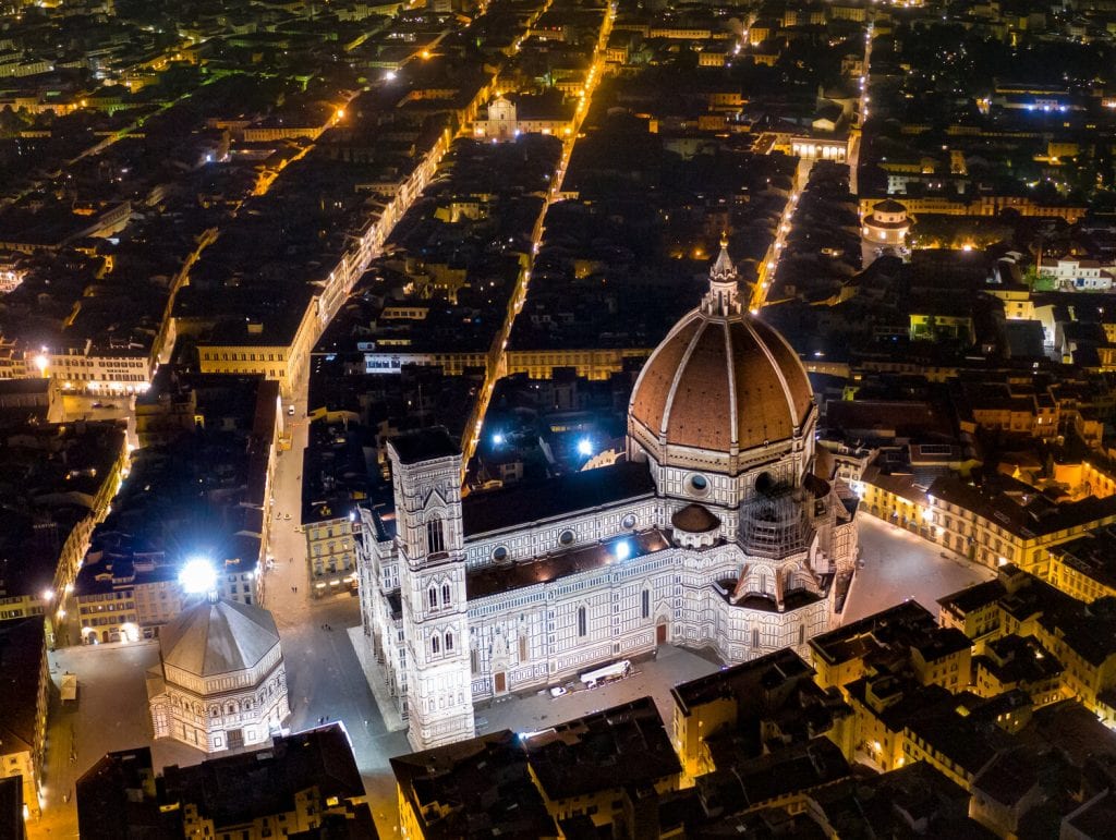 italy itinerary- florence at night 