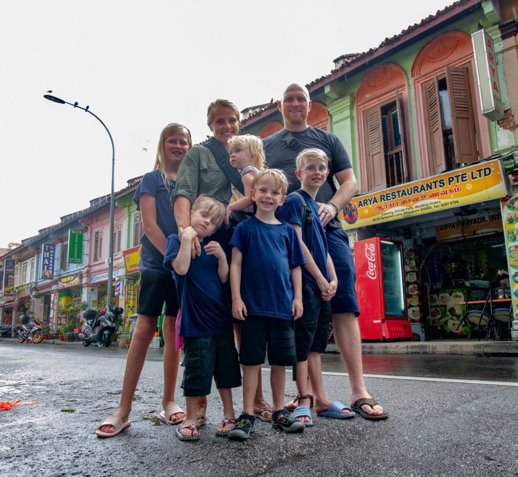 singapore travel guide- a family picture on the streets of singapore