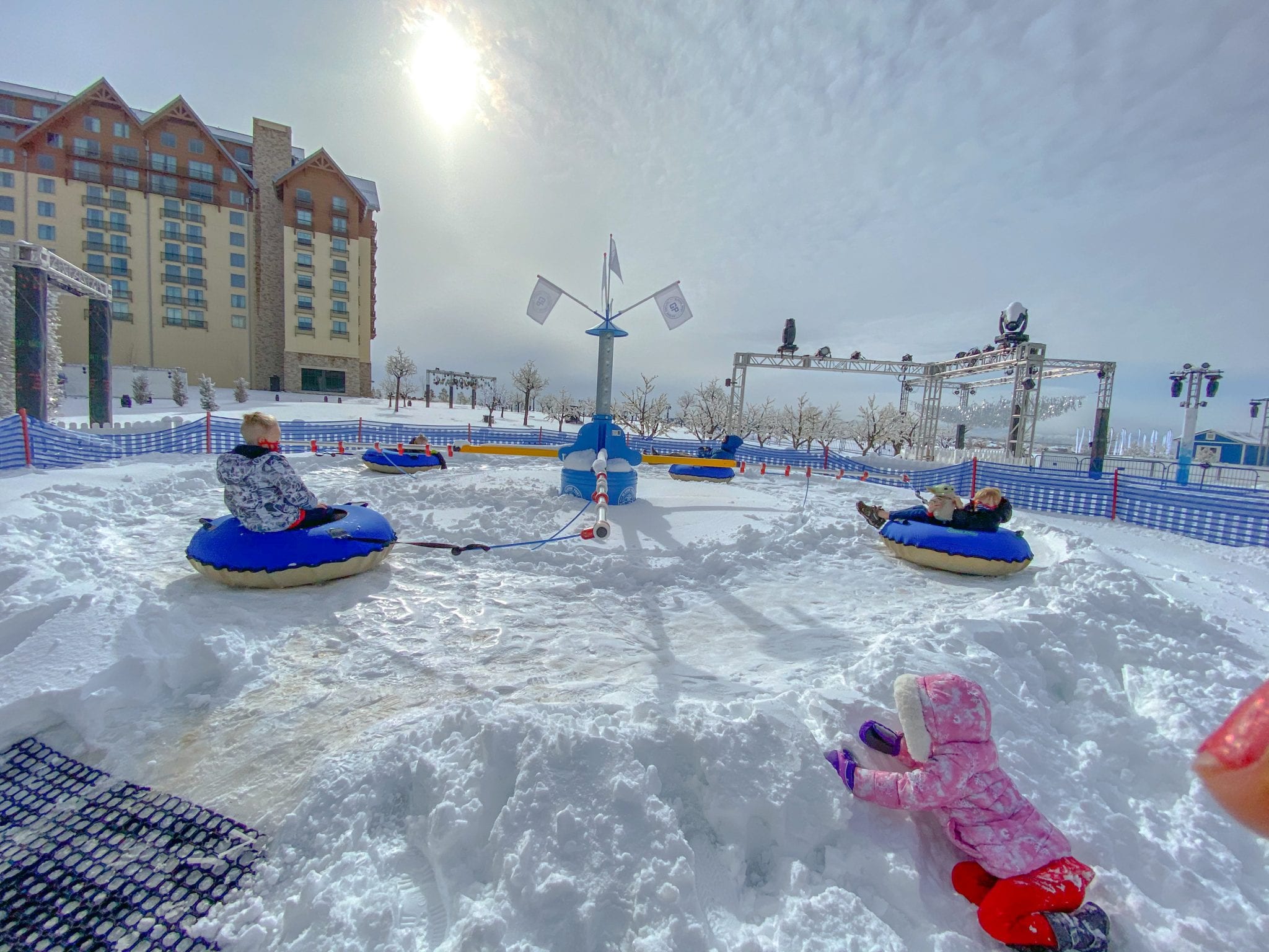 Family Travel Gaylord of the Rockies Resort in Denver, CO 7 Wayfinders