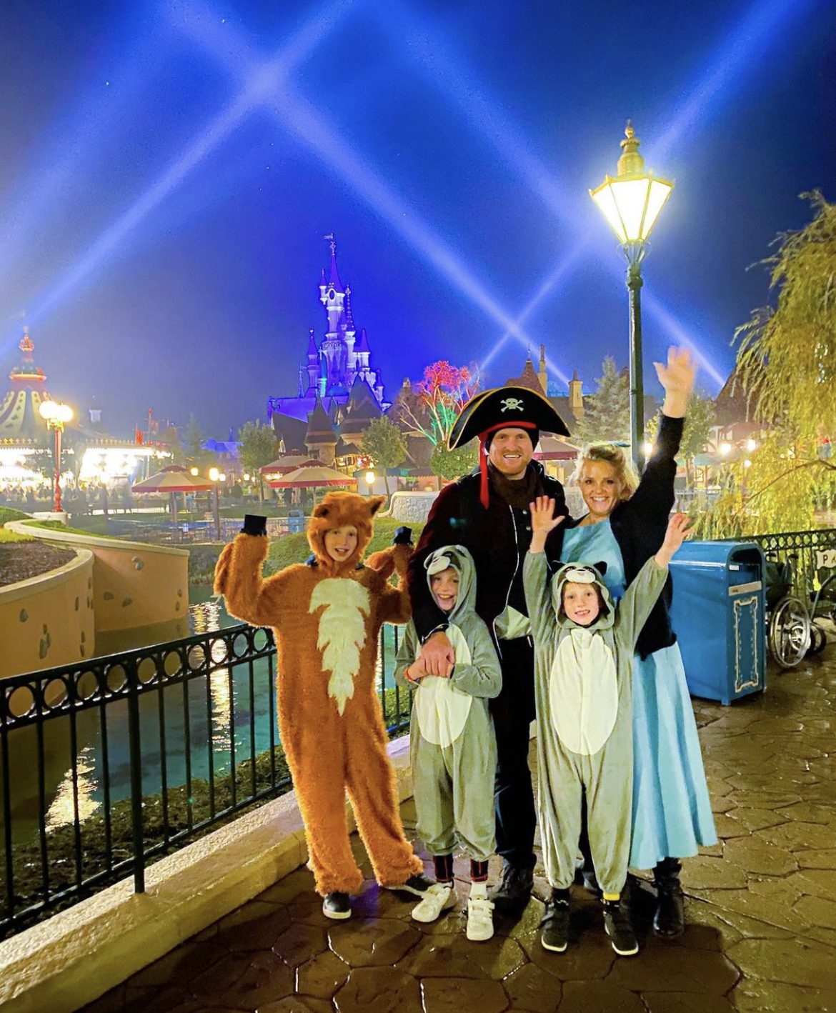 Disneyland Paris: 12 Must-Read Tips For First Timers - This Crazy