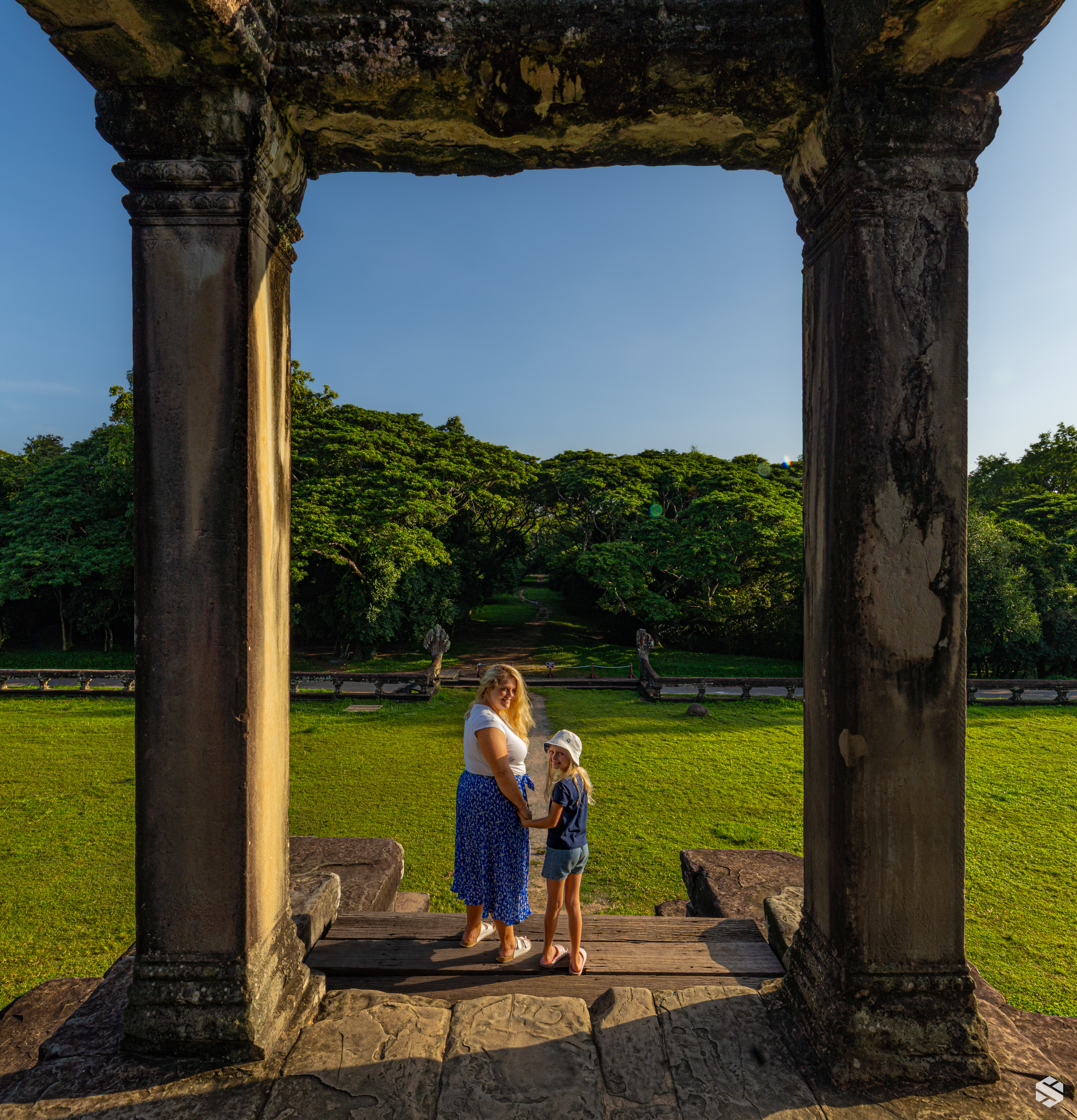 Angkor Wat in Chiang Mai with kids