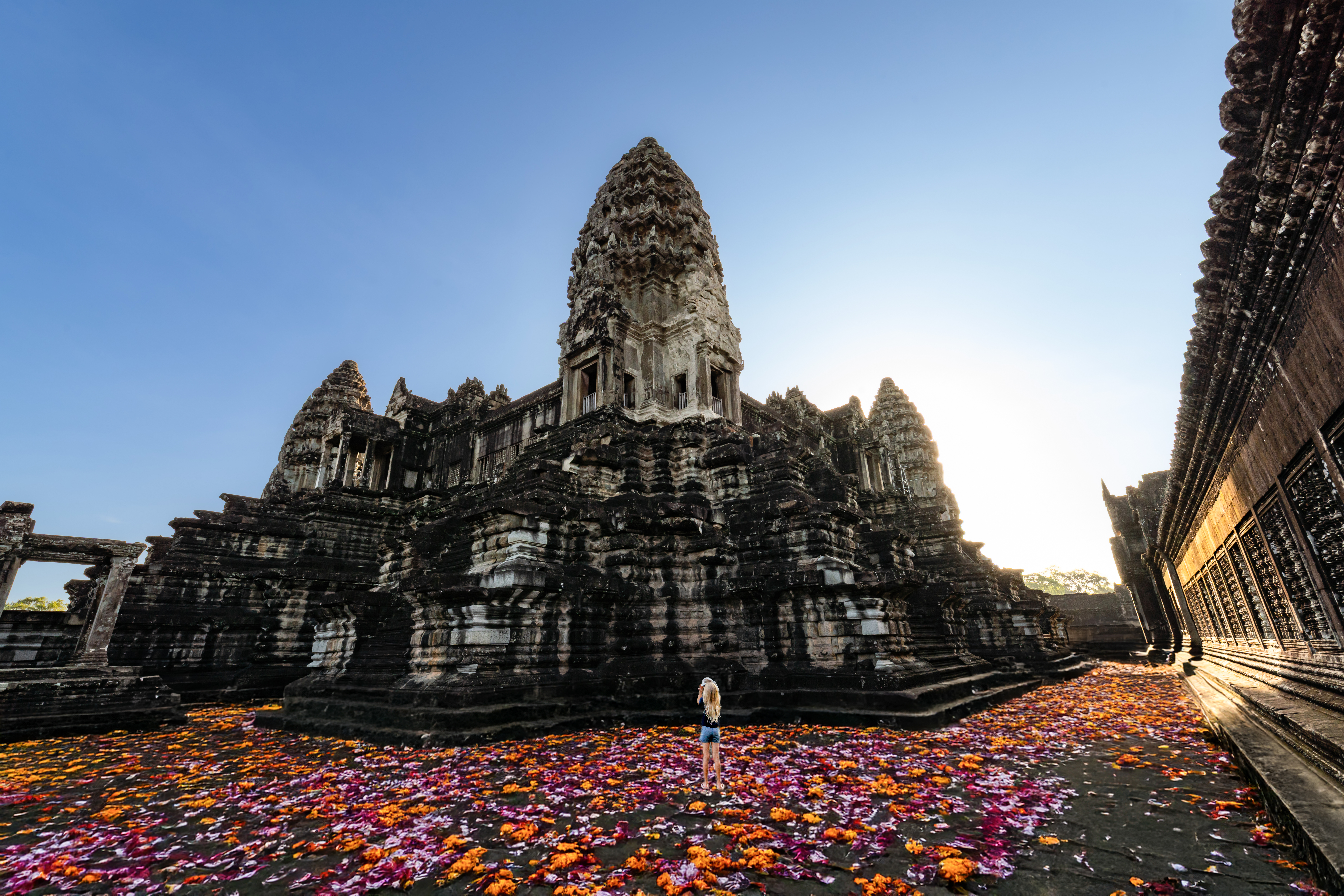 Temples at Angkor Wat in Chiang Mai with kids